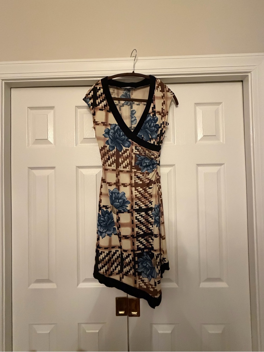 La Belle Cream, Brown & Blue Asymmetrical Floral-Print Wrap Dress size M